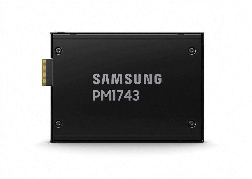 Накопитель SSD Samsung PM1743, 7.68Tb, U.3 PCIe 5.0 x4, NVMe, R/W 14000/6000