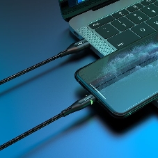 Кабель Hoco U93 Shadow iP USB (m)-Lightning (m) 1.2м черный коробка