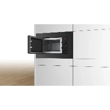 Микроволновая печь Bosch BFL623MB4 черный (встраиваемая)