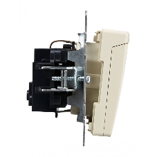 Розетка 1-местная IEK BRITE РСбш10-3-БрКр (BR-R16-16-K10) с заземлением, с защитными шторками и крышкой, 16А, IP20, бежевый