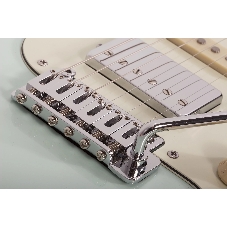 Электрогитара SCHECTER NICK JOHNSTON TRAD-HSS A. FROST - электрогитара 6-струнная. 22 лада, корпус: ольха, гриф: обоженный клен, накладка черное дерево, на болтах, звукосниматели: HSS Schecter Diamond '78, 2x Schecter Diamond Nick Johnston Single Coil, р