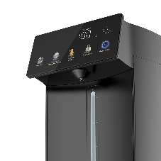 Термопот BQ TP5001 Black. Мощность 1600 Вт/Объем 5 л/Сенсорный LED-дисплей/Поддержание температуры/Функция дехлорирования/Регулировка темперы от 40 до 90 'C/Система защиты: от перегрева, от включения без воды, блокировка подачи воды/Внутренняя колба из нержавеющей стали AISI 304/Съемная крышка/Ручка для переноски/Электрическая помпа/Длина шнура 0.85 м