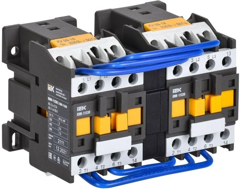 Контактор IEK КМИ-11230 реверс 12А 230В/АС3 2НО