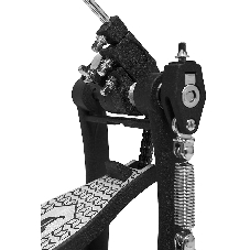 Педаль для бас-барабана STAGG PP-52 одинарная с двойным цепным приводом, стальное основание с антифрикционной накладкой, 2 анкера для фиксации, 4-х сторонняя колотушка (фетр/пластик) с регулируемым углом и пружинным натяжением