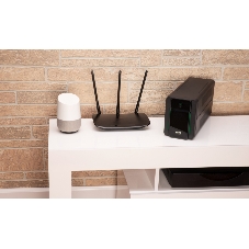 Источник бесперебойного питания APC Back-UPS BX950MI 520Вт 950ВА черный