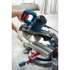 Торцовочная пила Bosch GCM 216