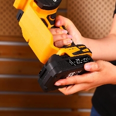 Батарея аккумуляторная Deko UNV3.0 STD 20В, 3.0Ач, 063-4493