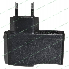 Сетевое зарядное устройство Buro XCJ-024-2.1A 2.1A универсальное черный