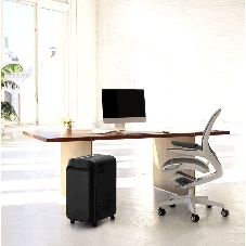 Шредер Fellowes PowerShred LX220 черный (секр.P-4)/перекрестный/20лист./30лтр./скрепки/скобы/пл.карты