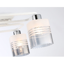 Светильник Ambrella light TR303205/4 WH/CH/SM/FR белый/хром/дымчатый/белый матовый E27*4 max 60W 370*370*200