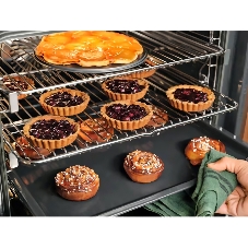 Духовой шкаф электрический Electrolux EOF8H39H черный