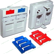 Вставка 45x45 на 2 кейстоуна, со шторкой, маркировкой и иконками, белая