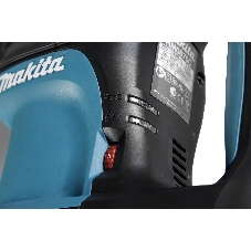 Отбойный молоток Makita HM0870C Молоток отб,SDS-max,{1110Вт,11.4Дж,1100-2650у\м,5.1кг,чем,D-образ,плавный пуск}