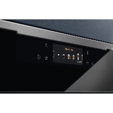 Кофемашина встраиваемая Electrolux KBC85X автоматическая, сенсорное управление, нержавеющая сталь и черный