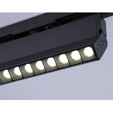Трековый однофазный светодиодный светильник Ambrella light GL6817 BK черный LED 12W 3000K 24° 230*22*87