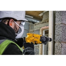 Перфоратор DeWalt D25033K-QS, SDS-plus, 710 Вт, 2 Дж, от сети