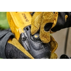 Перфоратор DeWalt D25033K-QS, SDS-plus, 710 Вт, 2 Дж, от сети