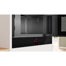 Микроволновая печь встраиваемая Bosch BFR9221B1 черный, 21 л, 900 Вт, переключатели - поворотный механизм/сенсор