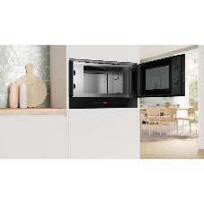 Микроволновая печь встраиваемая Bosch BFR9221B1 черный, 21 л, 900 Вт, переключатели - поворотный механизм/сенсор