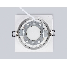 Светильник встраиваемый TN6607 WH белый IP44 GX53 max 15W 110*110*23