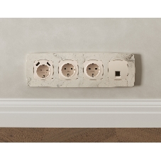 Комплект механизма компьютерной розетки RJ-45 экранированной с автоматической защитной шторкой OMEGA Бежевый матовый QUANT (OP3320, VM185) MO332005