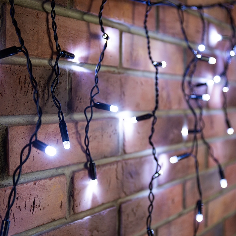 Гирлянда Neon-night Айсикл (бахрома) светодиодный, 4,8 х 0,6 м, черный провод, 230 В, диоды белые, 176 LED