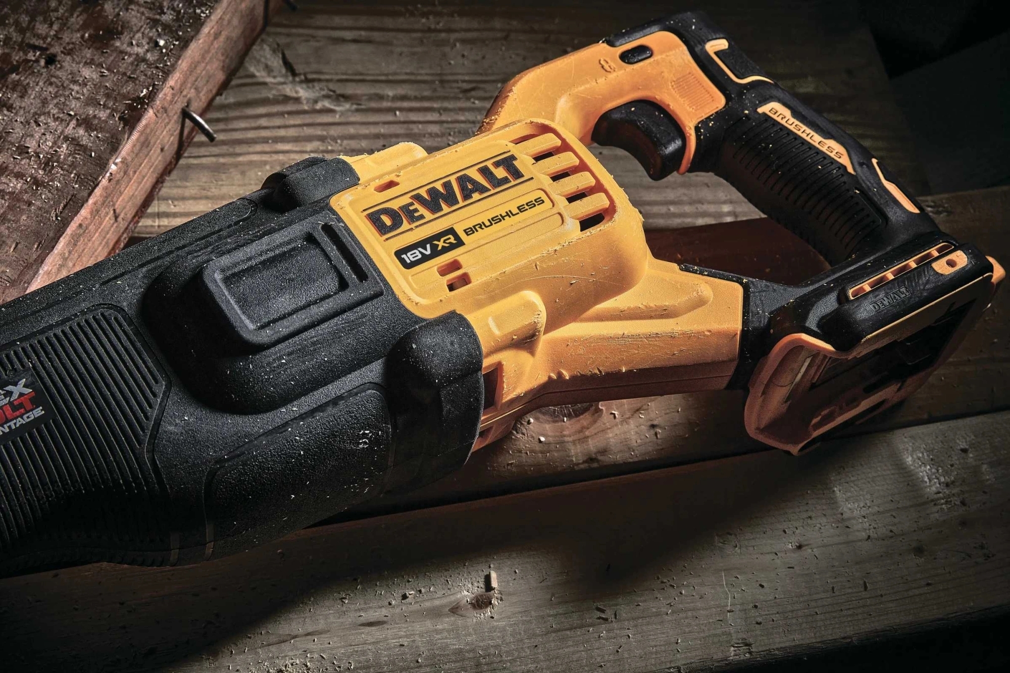 Сабельная пила DeWalt DCS386NT-XJ аккум. 3000ход/мин ДА