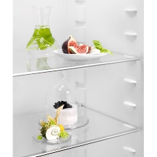 Встраиваемый холодильник Electrolux LRB3AE12S, механическое управление, полезный объем: 208 л, перенавешиваемые двери, 54.8x54.9x121.8 см, белый