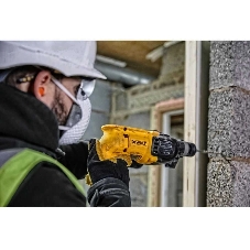 Перфоратор DeWalt D25033-QS патрон:SDS-plus уд.:2Дж 710Вт