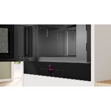 Микроволновая печь встраиваемая Bosch BFL9221B1 черный, 21 л, 900 Вт, переключатели - сенсор/поворотный механизм