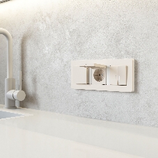 Розетка с заземлением и шторками c крышкой IP44 N (айвори матовый)