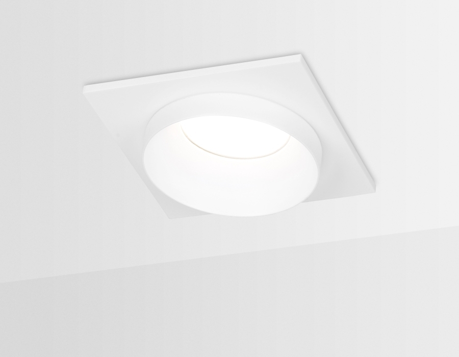 Светильник Ambrella light TN165 WH белый GU5.3 92*92*38