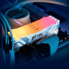 Оперативная память Kingston Fury Renegade, DDR5, 16Gb (1x16Gb), 7600MHz, CL38, DIMM, радиатор, RGB, белый