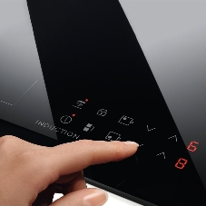 Индукционная варочная панель Electrolux LIV63431BK