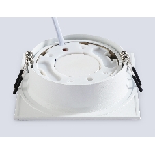 Светильник Ambrella light TN52232 WH белый IP20 GX53 110*110*44