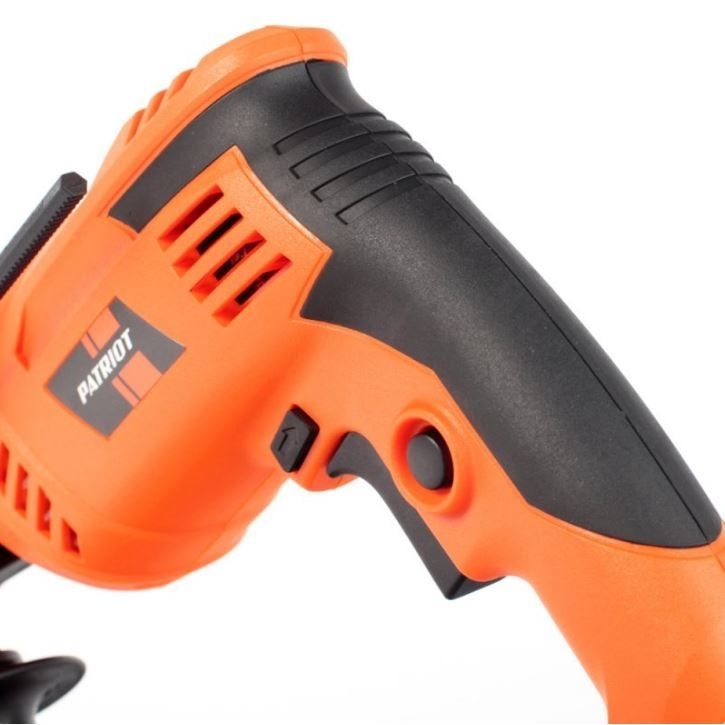 Дрель электрическая ударная PATRIOT FD 750h 120301444 с ударом, мощность 710Вт, макс.диаметр 13мм, глубиномер + дополнительная ручка