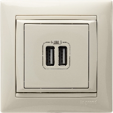 Розетка 2-ая USB 774170 Legrand Valena Сл. кость