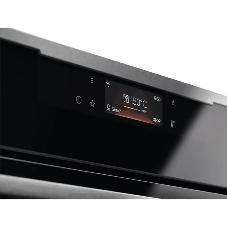 Духовой шкаф Electrolux с паром SteamCrisp, основной цвет - нержавеющая сталь, сенсорное управление, цветной ЖК-дисплей, электронное регулирование времени и температуры, будильник, таймер отключения, отложенный старт, хромированные направляющие из нержавеющей стали Easy Entry , телескопические направляющие FlexiRunners (1 ур) с изменением высоты установки, 3 стекла, пиролитическая очистка, термощуп, плавное закрытие дверцы SoftClosing, Италия