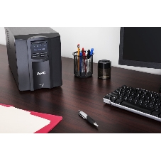 Источник бесперебойного питания APC Smart-UPS SMT1500IC/1500ВА/1000Вт/8xIEC320 С13