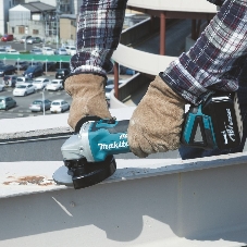 Угловая шлифовальная машина (болгарка) Makita DGA504Z ф125мм 18В LiIon 8500об/мин 2.5кг