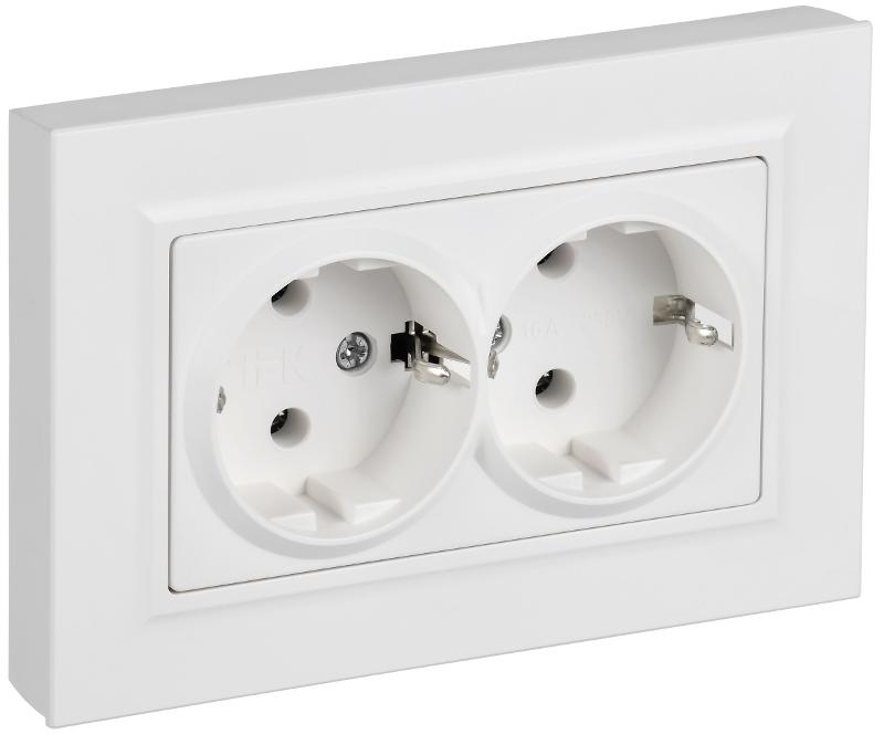 Розетка IEK BR-R27-16-K91-F 2-м СП BRITE РСПл12-3-БрАБ 16А в сборе с заземл. без защ. шторок плоская арктич. бел.