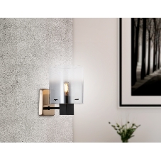 Настенный светильник Ambrella light LH57045 BK/DBS/SM черный/темная латунь/дымчатый E14 max 40W 195*110*185