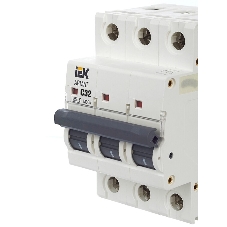 Выключатель автоматический 3п C 32А M06N ARMAT IEK AR-M06N-3-C032