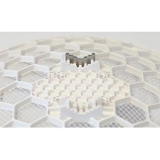 Точка доступа MikroTik LHG 5 Tripack (Three units of LHG 5 with 24.5dBi 5GHz antenna, Dual Chain 802.11an wireless, 600MHz CPU, 64MB RAM, 1x LAN, POE, PSU, RouterOS L3) – all three antennas in single box