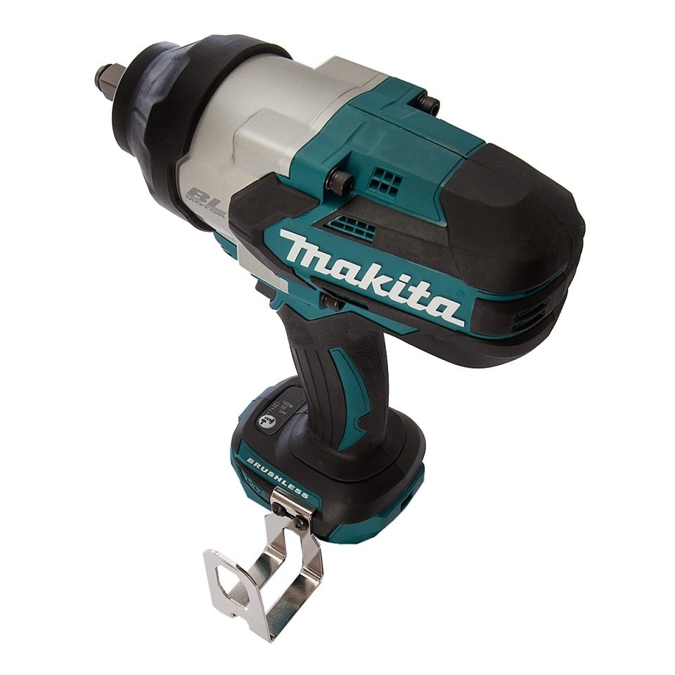 Гайковерт акк MAKITA DTW1002Zб\щ, 18В, Li-ion, 2200 у\м, 1000Нм, кв 1\2