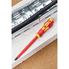 Отвертка PH3х150мм Master 1000В Basic EKF ph-3-150-mas-in